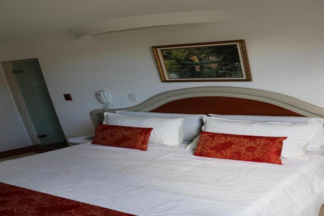 Hotel Zulita Bogota Bagian luar foto