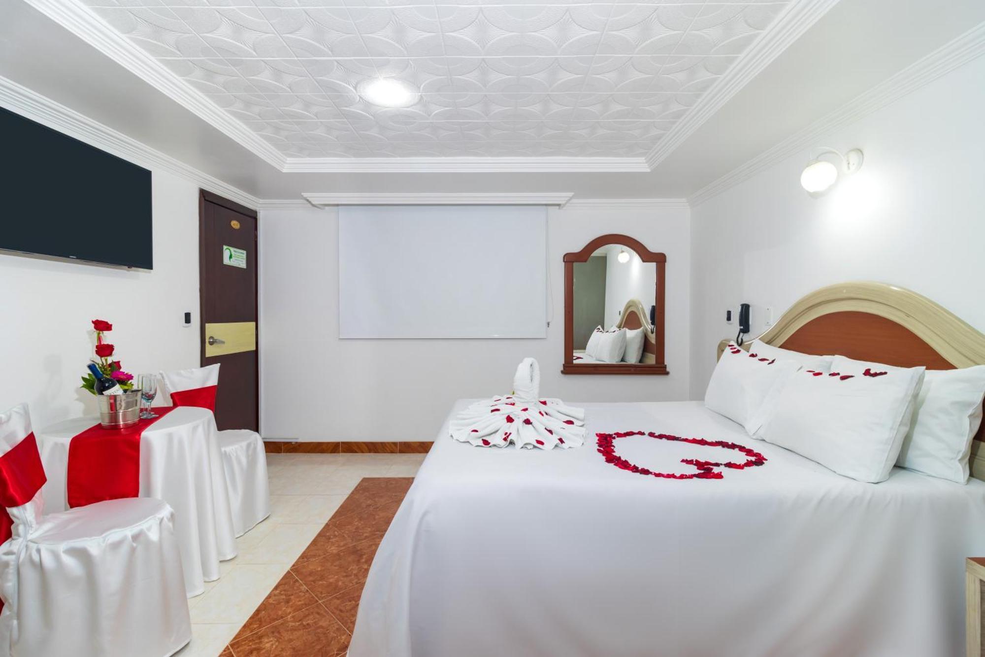 Hotel Zulita Bogota Bagian luar foto